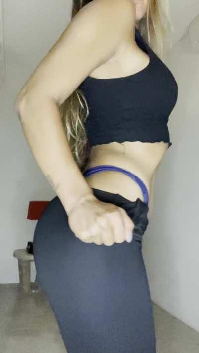 My first post here... loking forward to making many of you cum ;)