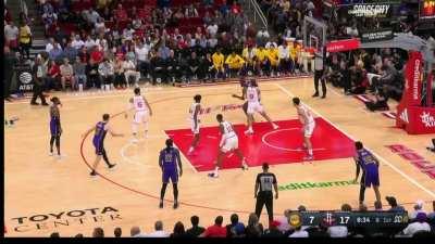 [Highlight] LeBron bullies Dillon Brooks in the post for the bucket