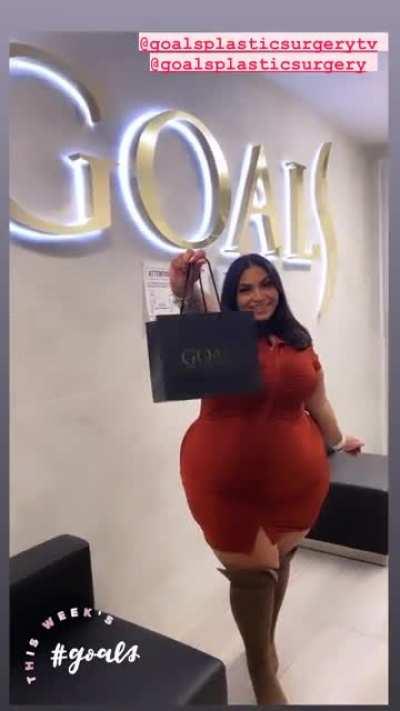 She thinks she’s dat bitch 😢