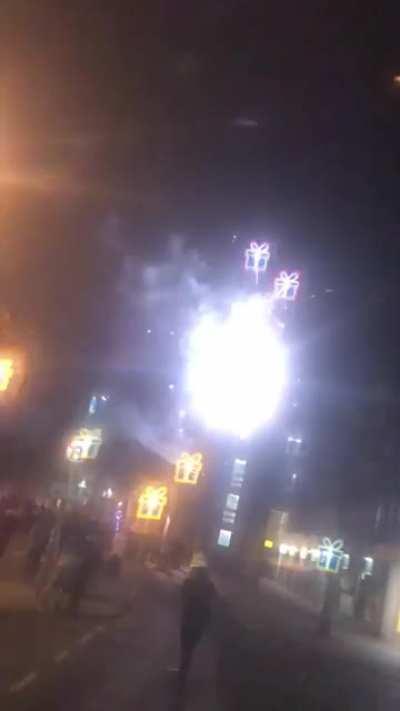 Glasses turn fireworks into presents