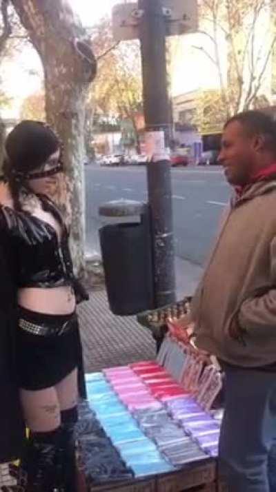 ¿No hay un piquito para mi?