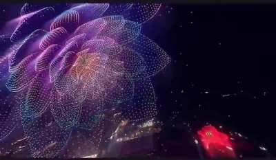 16,000-drone fireworks show in China's Liuyang (浏阳), home of fireworks. A new Guinness World Record. Chinese invented gunpowder and fireworks over 1200 years ago, and now make drone equipped fireworks to take it to the next level