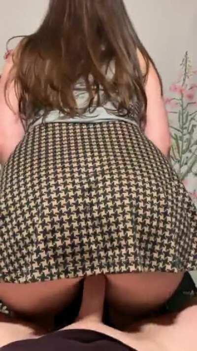 Hit that up arrow if you’d let me ride your cock raw