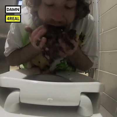 Mmm poop 🥰😂😂😂😂😂🤩🤩🤩🥵🥵😛