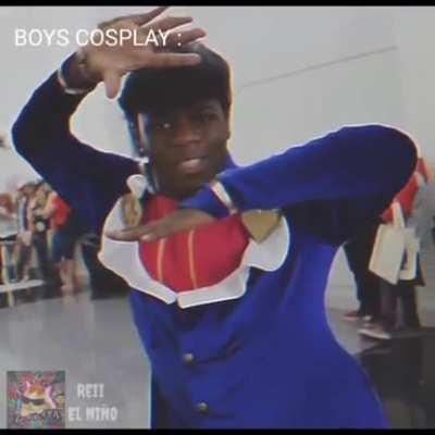 The difference between girls and boys cosplay