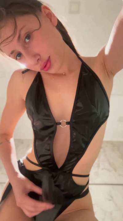 How many nice boys are looking for someone to fuck them deep and nice?