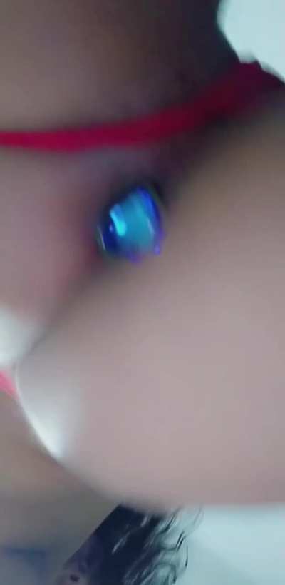 Do you want to see how I put on the Plug? 💦🔥