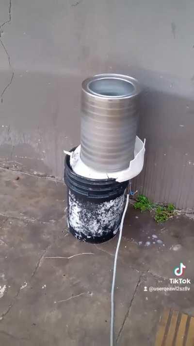 Como es eso de que si gana x viene otro 2001? Alguien que fuera en esa &eacute;poca al club del trueque?