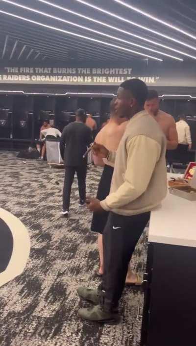 Renfrow and Miller smoking on that Jet pack 💨💨💨