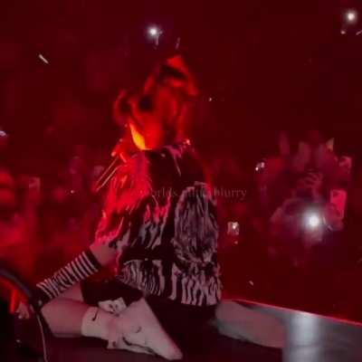 OH...MY...GOD 👀👀