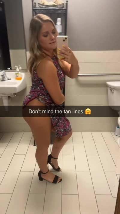 Who doesn't love an all natural booty 🍑