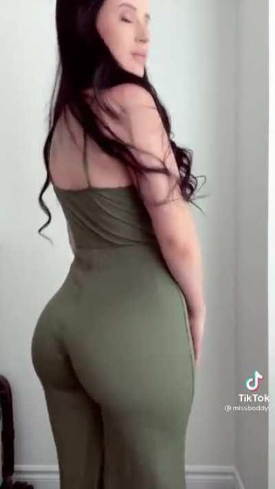 Soft & Jiggly No.195 (Helllo) 😍😳🍑