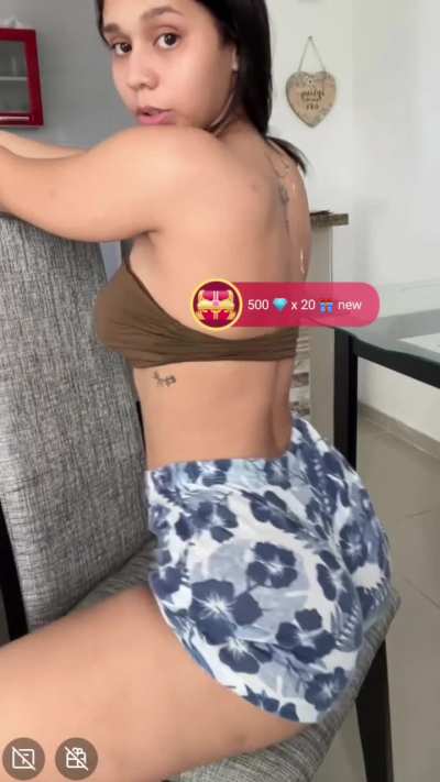Otra costeñita que lo mueve 🍑