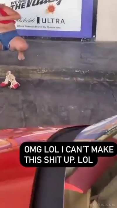 Lady Spits Her Breastmilk @ Random Person🐄🐄🍼🍼🍼