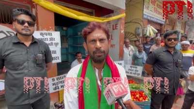 A vegetable vendor in Varanasi, UP has hired bouncers to keep customers at bay when they come to buy tomatoes, whose price has increased massively over the past few days. 