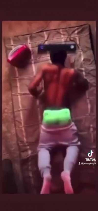 Me waiting for Bruce stream to start