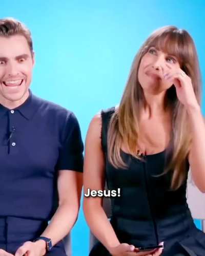 Alison Brie reading a very accurate Thirst Tweet (2025)