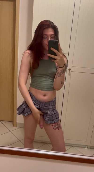 What would you do after seeing what's under my skirt? 🙈