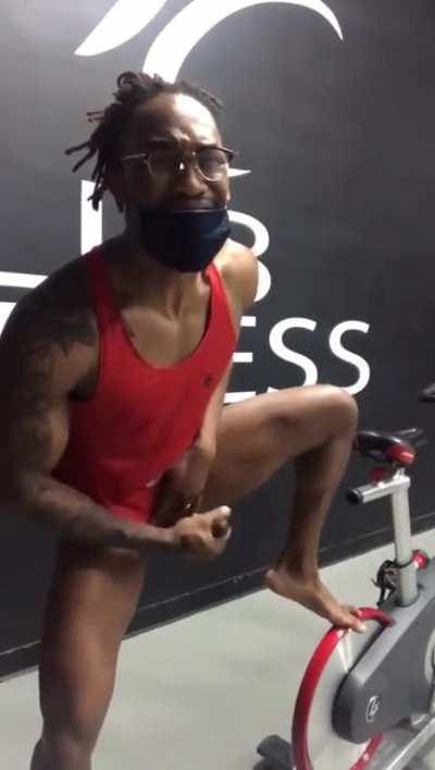 Ambatukam at the gym