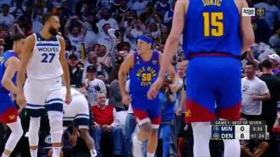 [Highlight] Aaron Gordon discards Mike Conley and throws down the thunderous slam