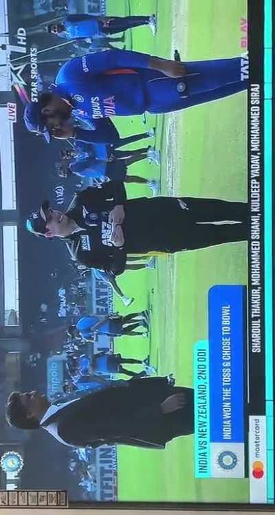 Hitman forgets what to choose😂😂😂