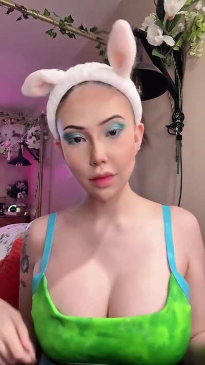 Jenna Rink from 13 Going on 30 cosplay transformation