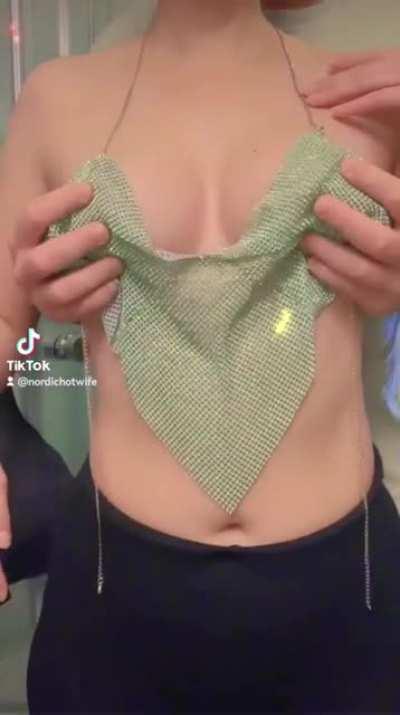 Hi, I am NordicHotwife (OC)