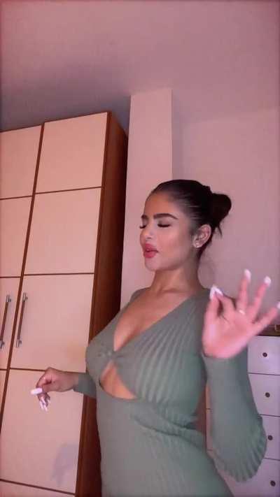 Been working hard for this summer body 🌞