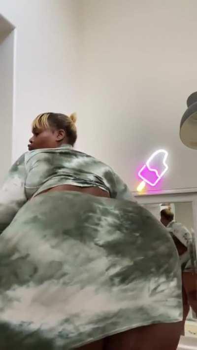 SBBW Ass Clap