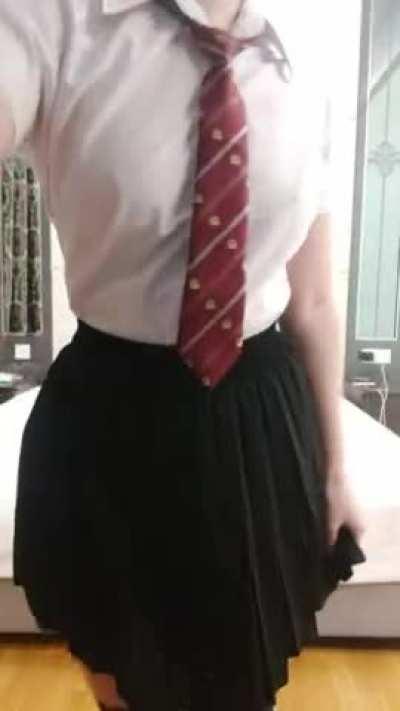 I'm in college now, so I probably shouldn't wear my old school uniform anymore...