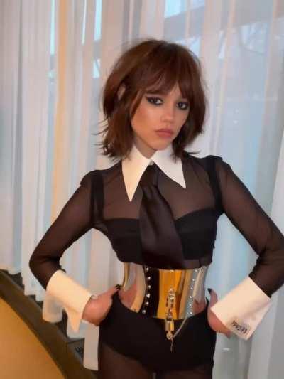 Posing before The Tonight Show