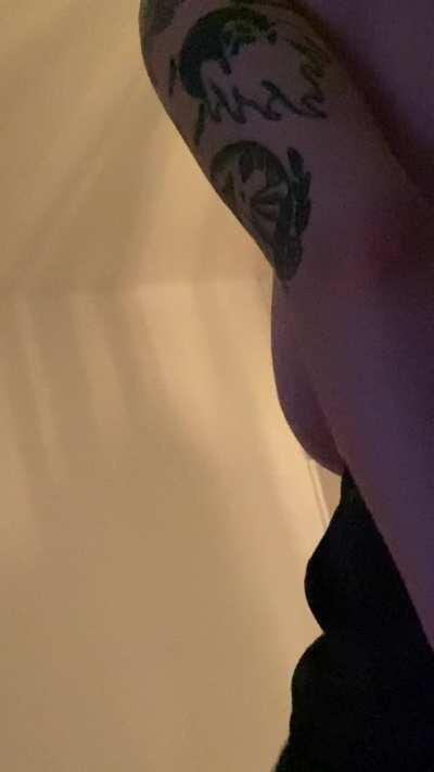 So I just found out you can see my boobs bouncing from behind while I’m working out