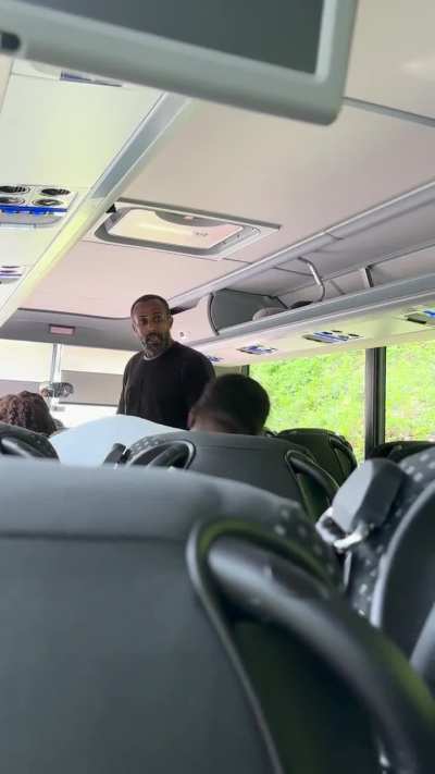 Bus bum freaks out about phones giving him gay thoughts, threatens bus with belt