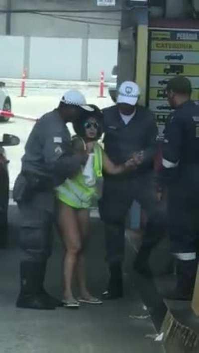 To be Topless at a Brazilian Toll