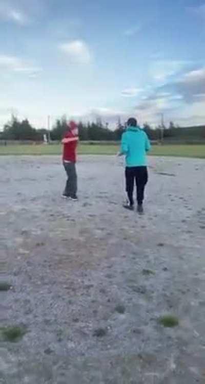 one in red always acted tough and cocky af. got humiliated and ended up in hospital after the fight