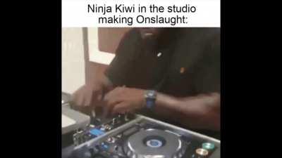 Onslaught best BTD6 track