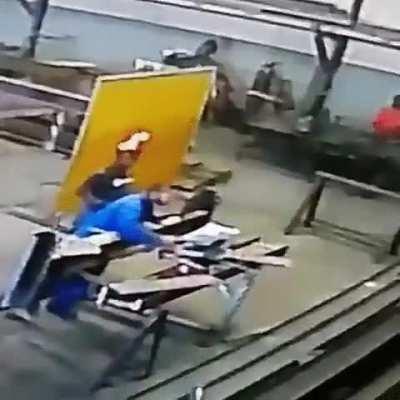 Working Without A Welding Cap, WCGW