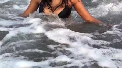 Hey we are COUPLE and age is 24 [m] 24[f] and if someone love to watch us while having sex in video call ping us. Check bio for rest of the details 💦🍆🤤