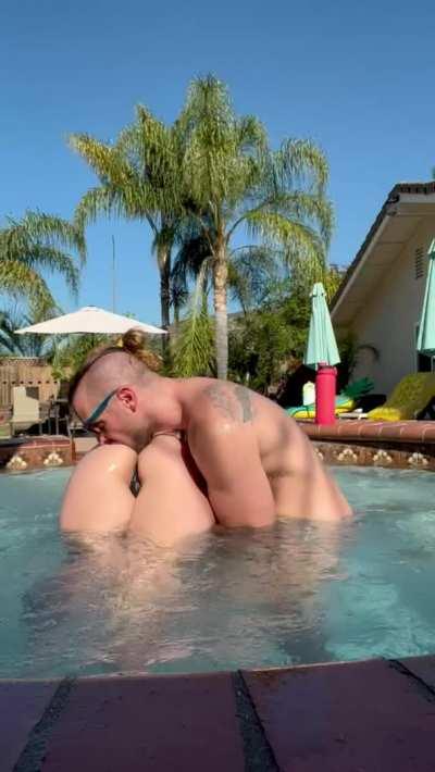 There room for more 🥰 plus I can offer all you can eat 👄 [MF]