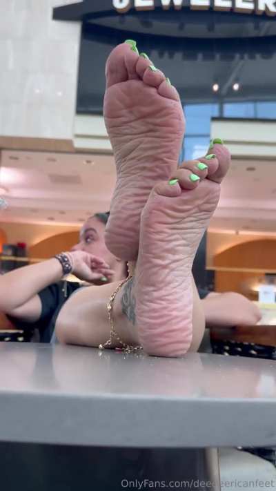 Public Wrinkles show