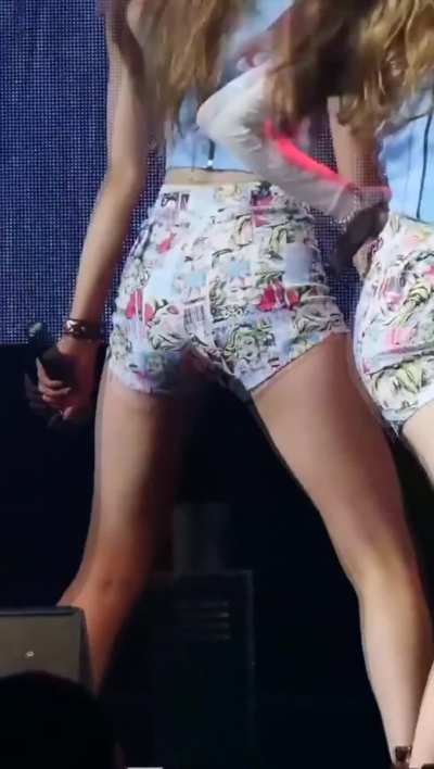 IOI 임나영 Nayoung was the hottest girl in kpop - Asian Ass goddess