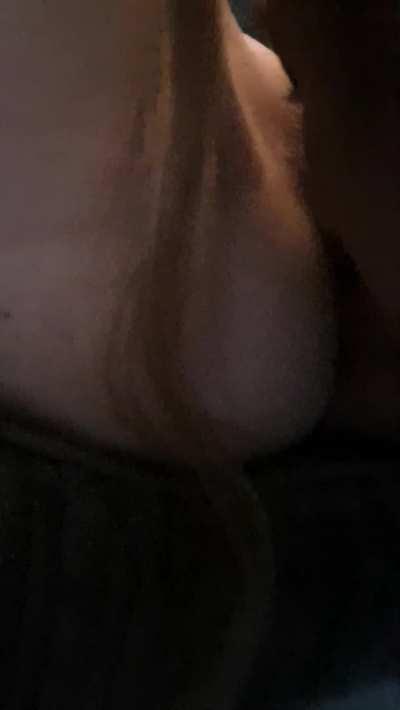 I promised more from my two 18 year olds, so here's creampie eating and sharing 😏