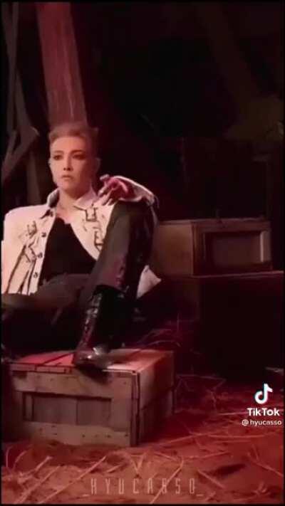 This might not be important but there's an actual kpop idol who looks like the Trickster 😳