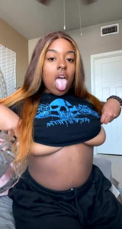 I get wet thinking about all the people that see my body