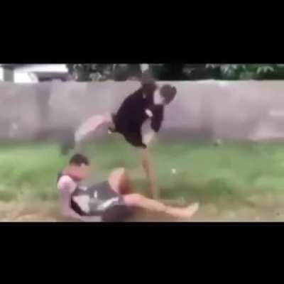 EXCLUSIVA: Se filtran imágenes de la pelea de iLu y chescocar... se los ve bastante frescos, no te voy a mentir