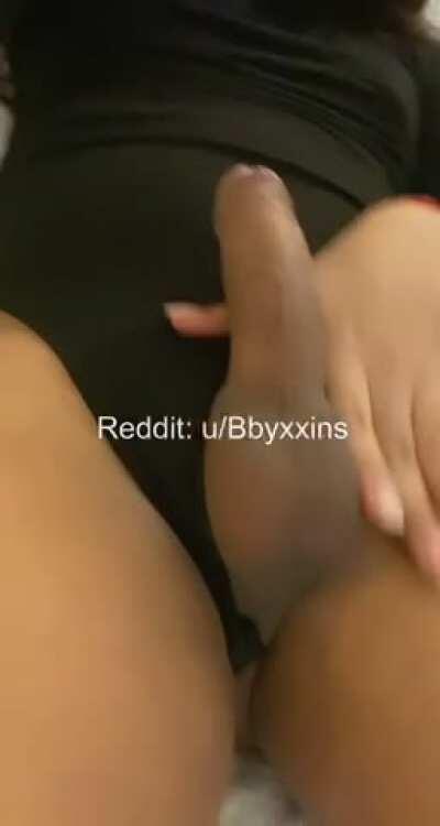 I don’t wanna get out of bed 🥺💞 come cuddle