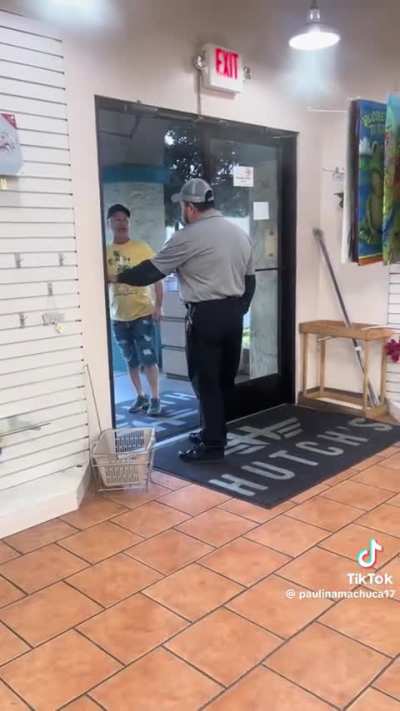Racist car wash Ken wanted free service but got kicked out instead. Reno, Nevada