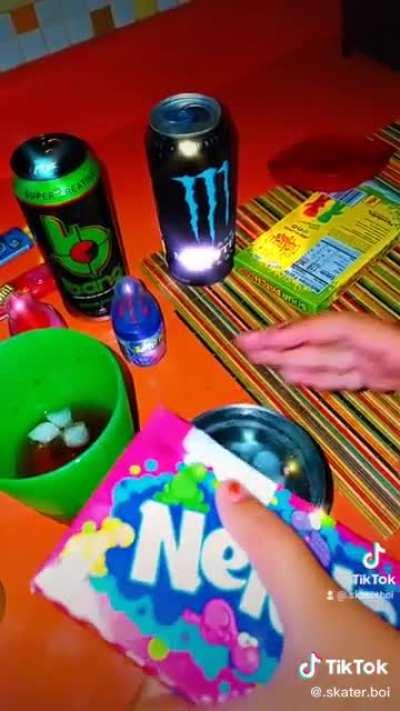 Battery Acid, +50 Health, +10 Dexterity +10 Strength +10 Charisma +50 Max Health +10 Defense, Applies Poison status effect.