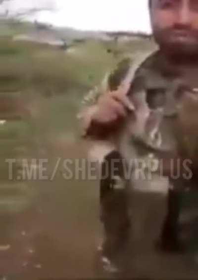 ⚠️ Hundreds of Armenian soldiers are fleeing the battlefield due to lack of food and clothing. They also complain that their families have not been able to contact them for a month.