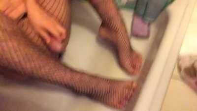 Feet Femboy Foot Fetish Pee Peeing Sissy Watersports Porn GIF by notaboosissy